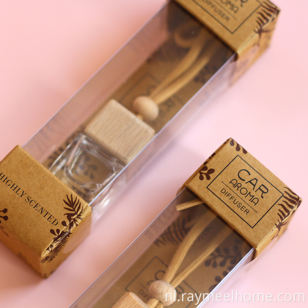 draagbare etherische oliehangende auto parfum diffuser met houten dop 10 ml